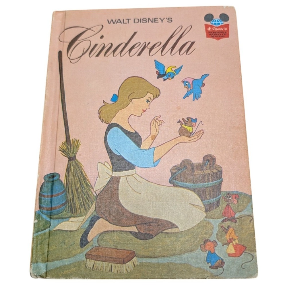 Vintage Walt Disney Cinderella Hardcover Book Wonderful World of Reading